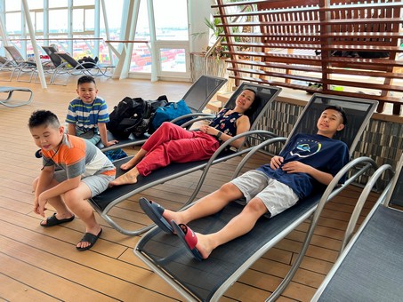 Wenceslao Family - Cruise 2022 Day1