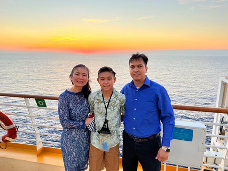 Wenceslao Family - Cruise 2022 Day2