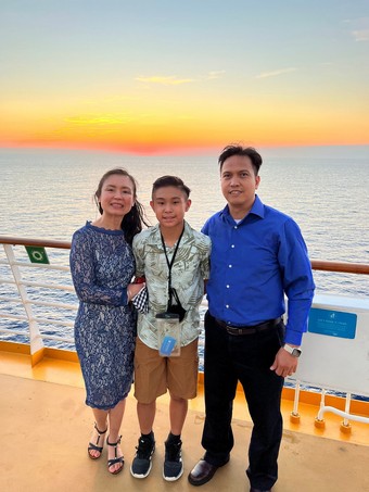 Wenceslao Family - Cruise 2022 Day2