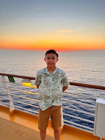 Wenceslao Family - Cruise 2022 Day2