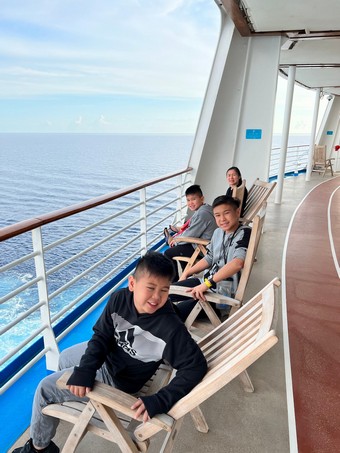 Wenceslao Family - Cruise 2022 Day4