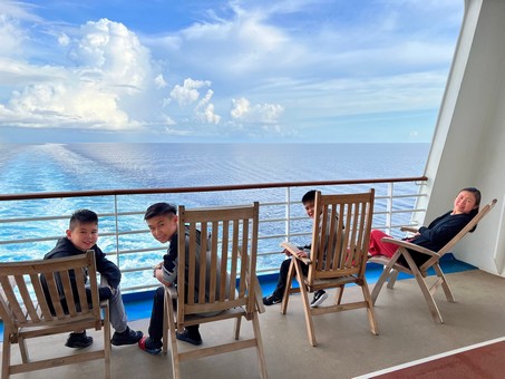 Wenceslao Family - Cruise 2022 Day4