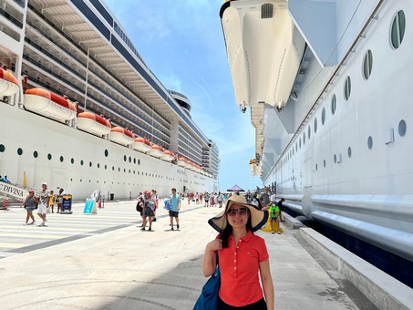 Wenceslao Family - Cruise 2022 Day4