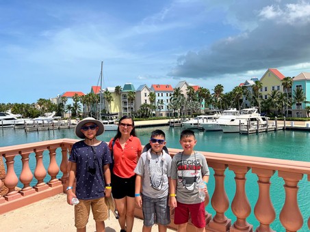 Wenceslao Family - Cruise 2022 Day4