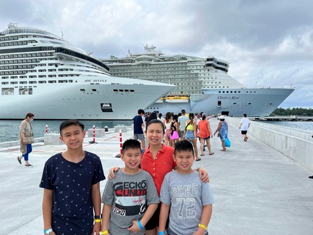 Wenceslao Family - Cruise 2022 Day4