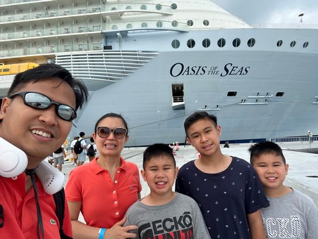 Wenceslao Family - Cruise 2022 Day4