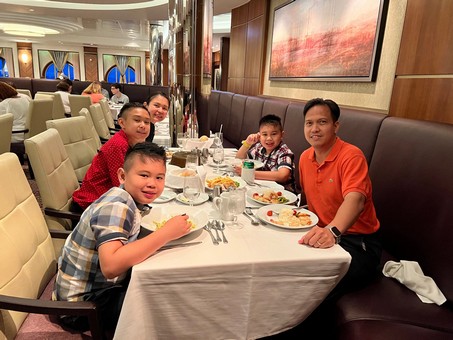 Wenceslao Family - Cruise 2022 Day4