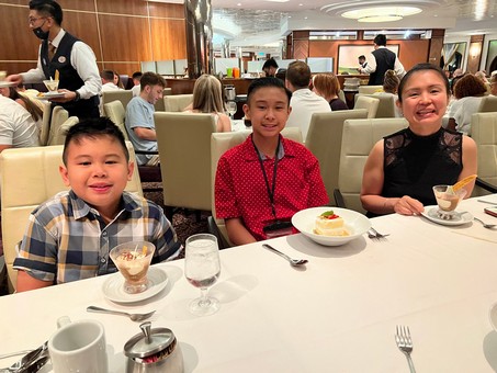 Wenceslao Family - Cruise 2022 Day4