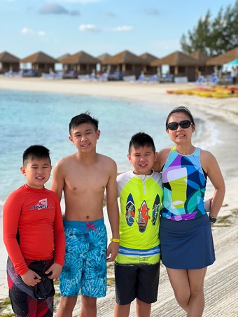 Wenceslao Family - Cruise 2022 Day5