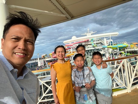 Wenceslao Family - Cruise 2022 Day5