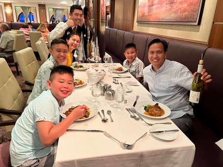 Wenceslao Family - Cruise 2022 Day5