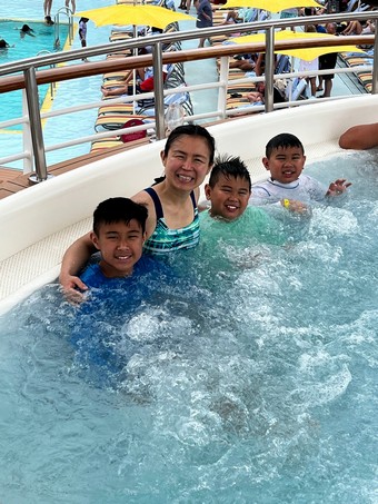 Wenceslao Family - Cruise 2022 Day7